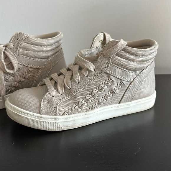 BRASH Grey Hightop Sneakers Sz 6 - Picture 4 of 9